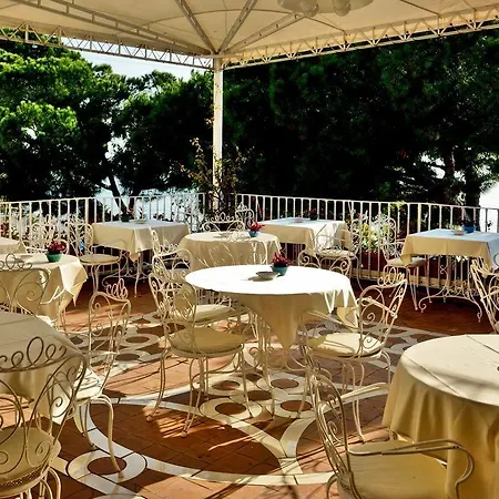 Hotell Hotel Residence 4*