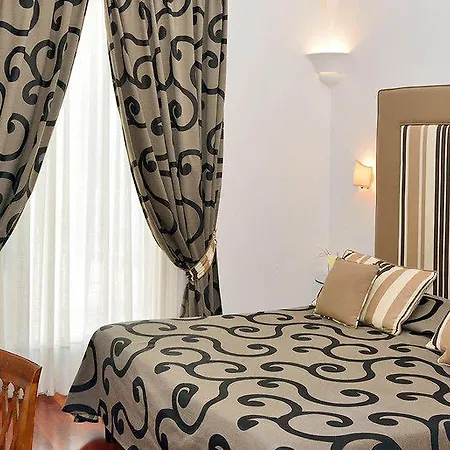 Hotel Residence Hotell 4*